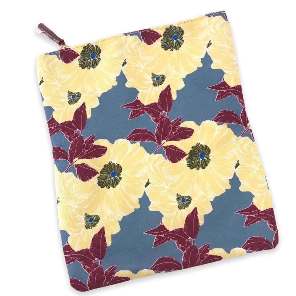 Rachel Pally floral print reversible cutch NWOT‎